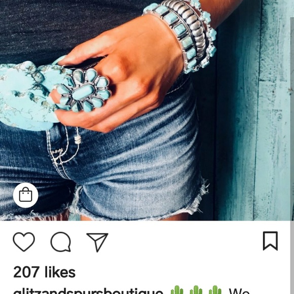 Turquoise - Picture 4 of 5